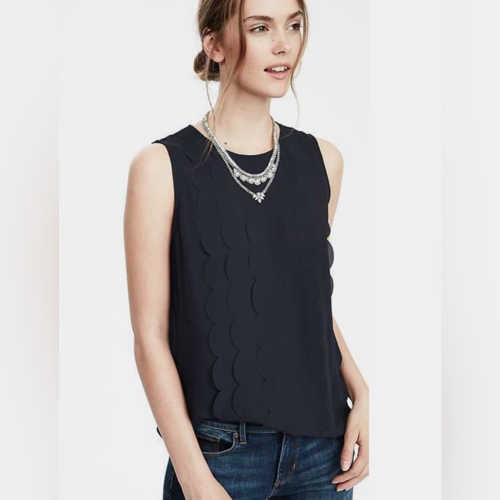 Banana Republic Scallop Sleeveless Top (Navy Blue, Size M, Excellent Condition)